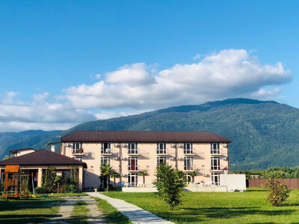 Alakhadze Hotel Askar מראה חיצוני תמונה
